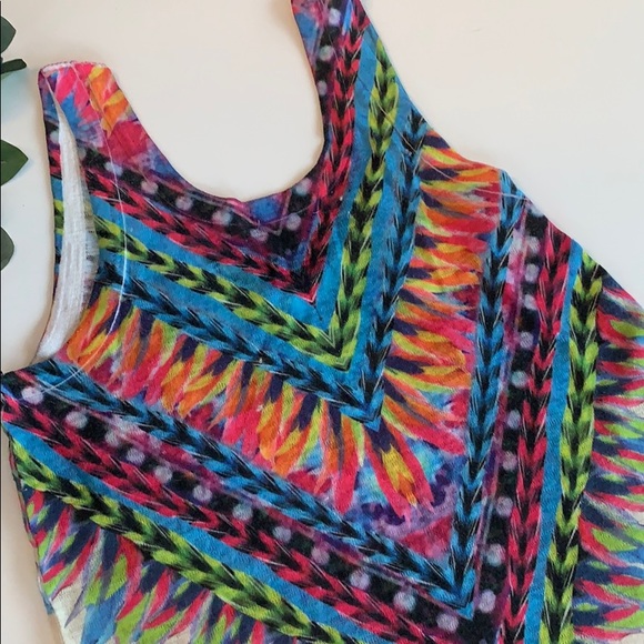 Patterned tank - Picture 2 of 5